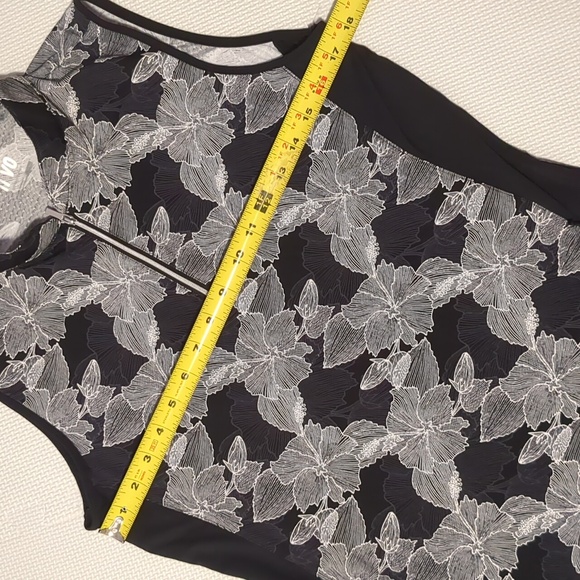 NIVO Golf Dress Black & White - M - Picture 6 of 13